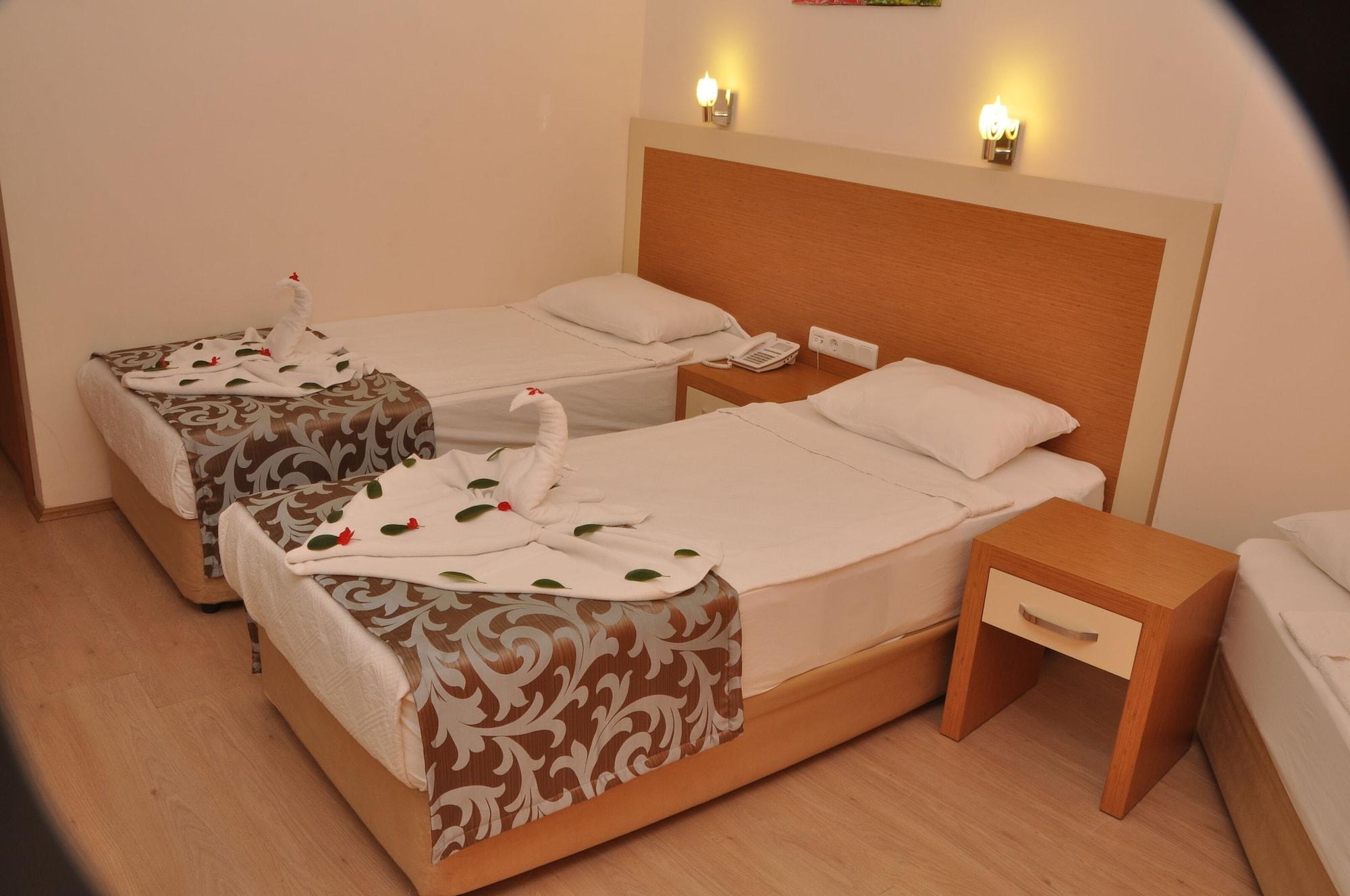 Grand Ati̇Lla Hotel Alanya Extérieur photo