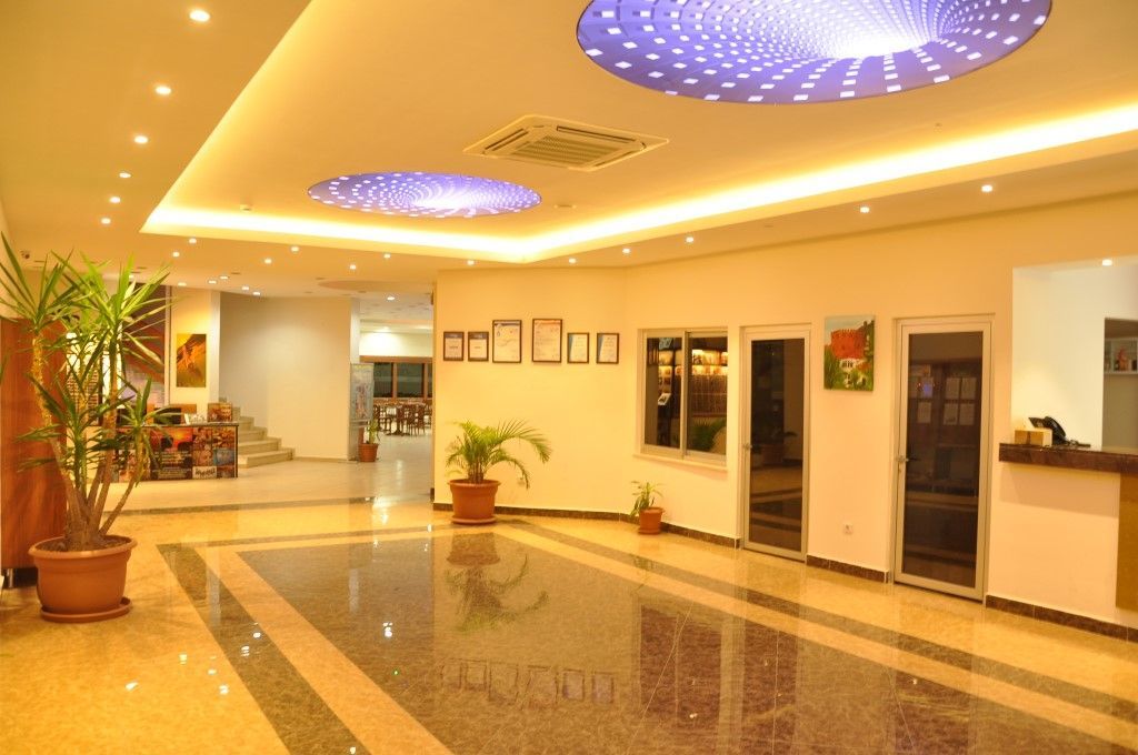 Grand Ati̇Lla Hotel Alanya Extérieur photo