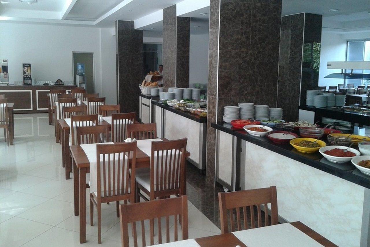 Grand Ati̇Lla Hotel Alanya Extérieur photo