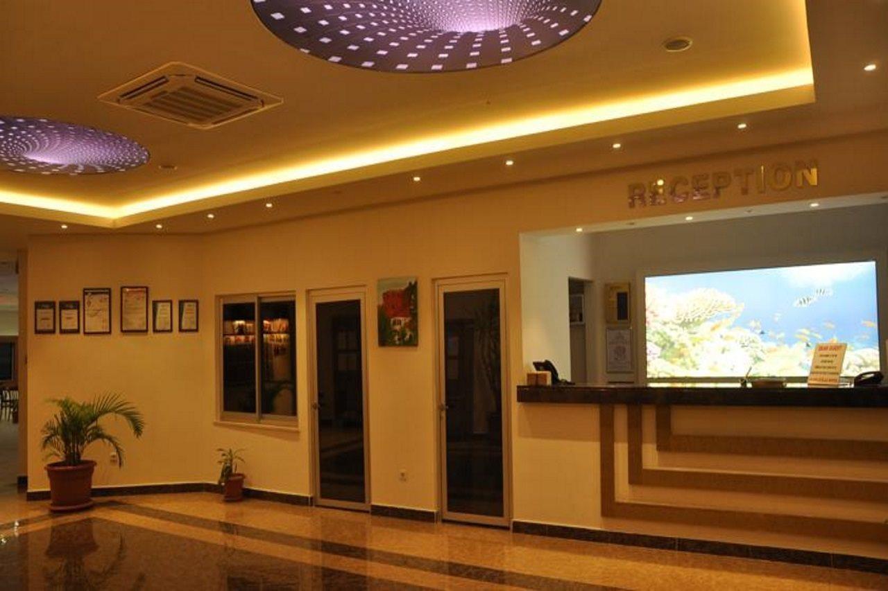 Grand Ati̇Lla Hotel Alanya Extérieur photo