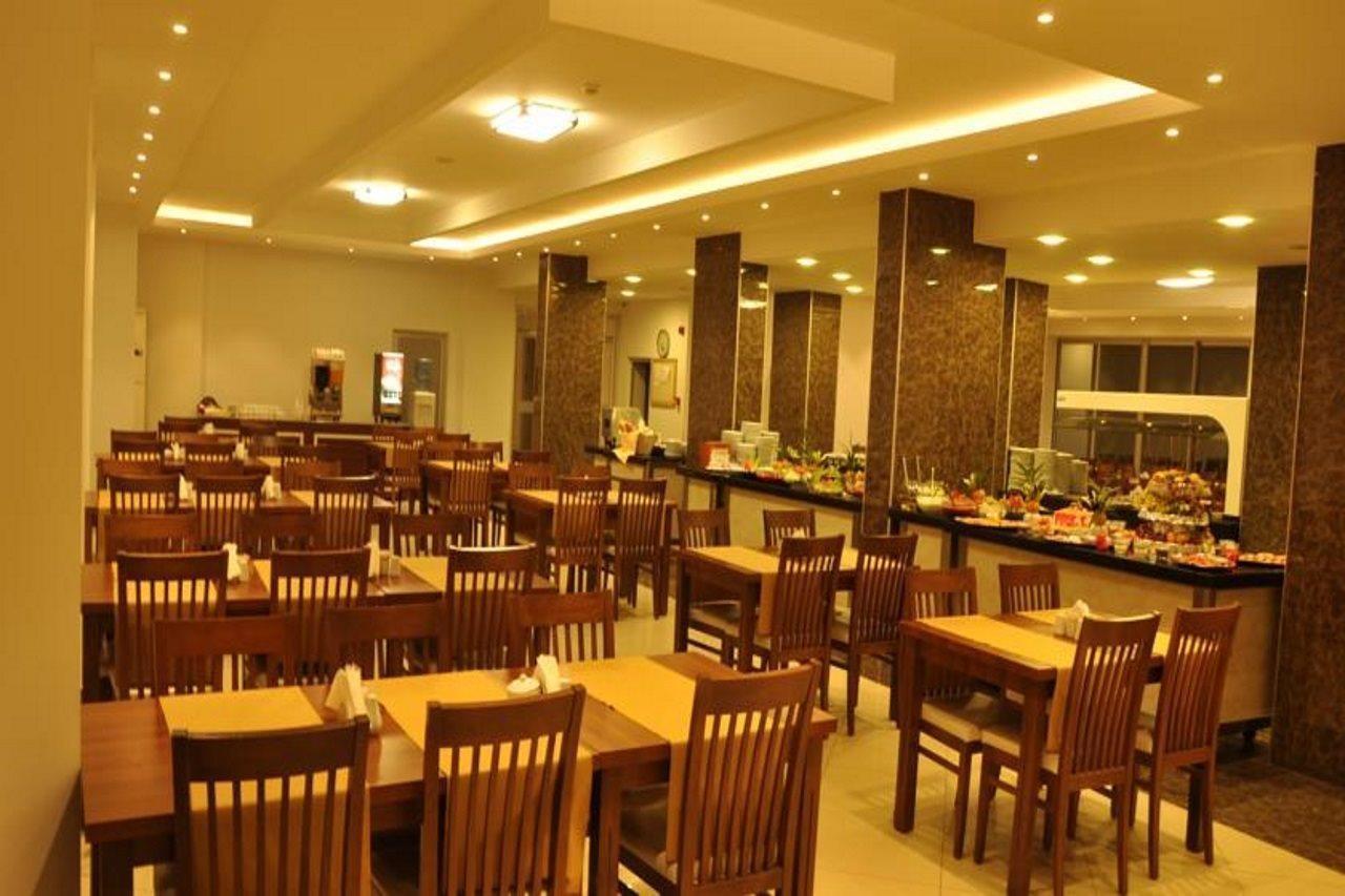 Grand Ati̇Lla Hotel Alanya Extérieur photo